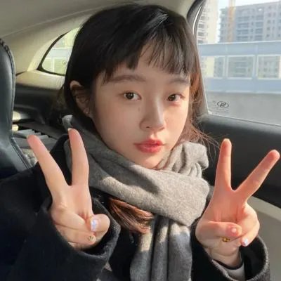 群莺乱飞